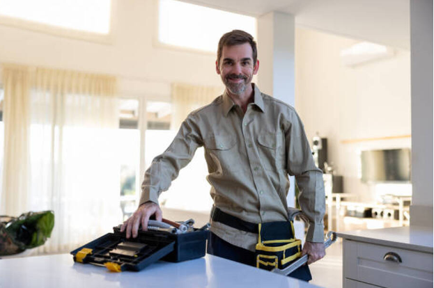 5 Advantages of Hiring Residential Handyman Services